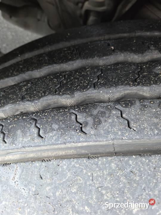 Śmieciarka do kontenerow na szkło 320KM Krasne