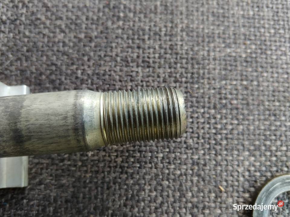 Oś ośka tylna tył Suzuki DL 1000 Vstrom Zamość