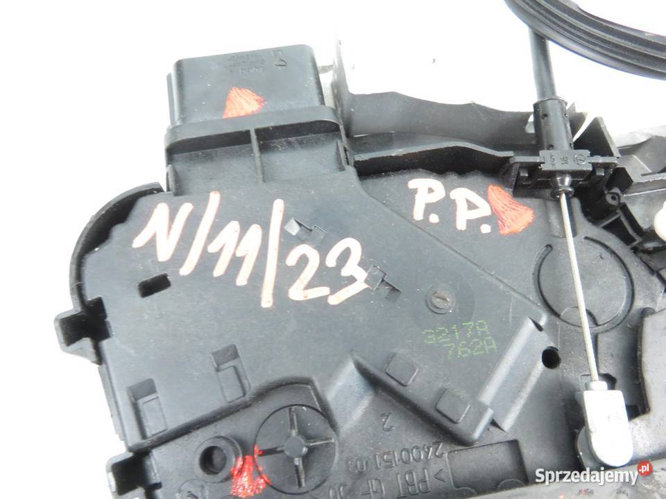 ZAMEK PRAWY PRZEDNI VOLVO V50 30753663