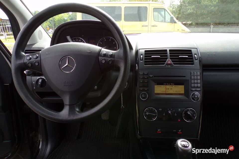MercedesBenz Klasa A W169 15Benz 95 Klima SUPER wspomaganie kierownicy