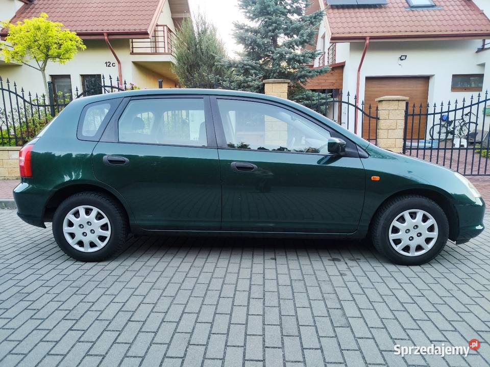 Honda Civic VII 14 benzyna z Niemiec na własnych Hatchback Civic Radonice