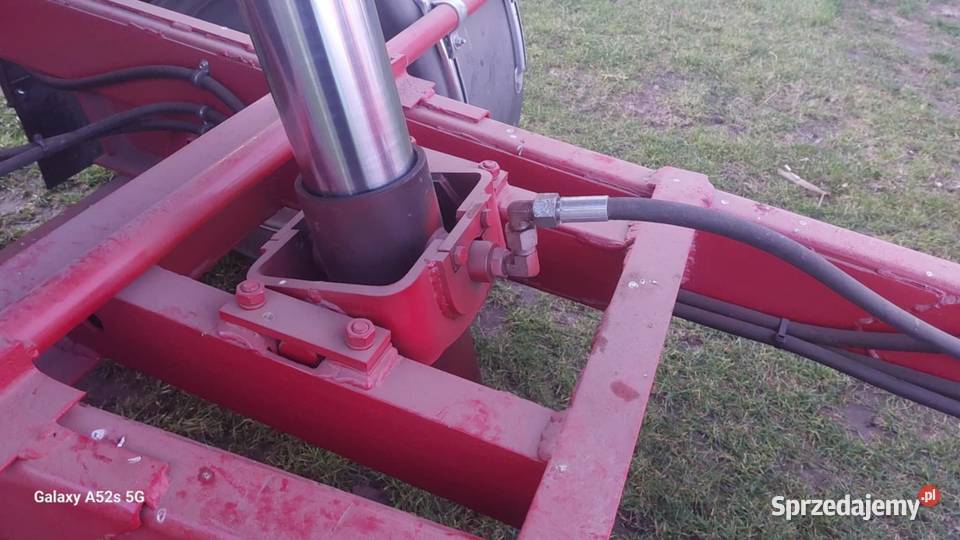 Przyczepa jednoosiowa nieuszkodzony sprzedam
