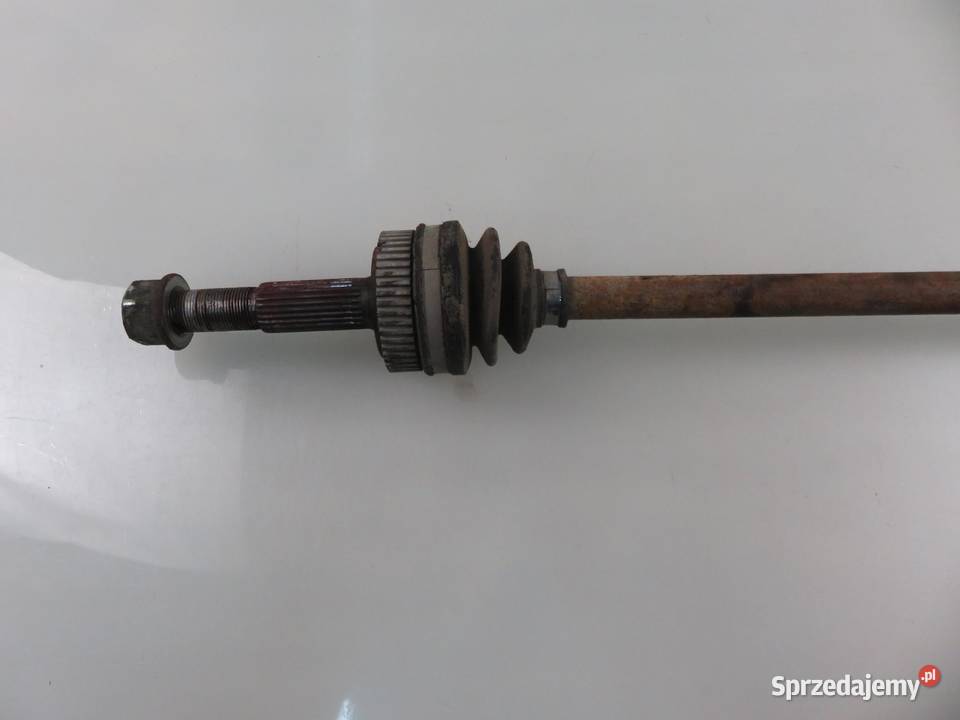 PÓŁOŚ PRAWA TYLNA NISSAN QASHQAI I 20 dCi AWD osobowe Układ napędowy sprzedam