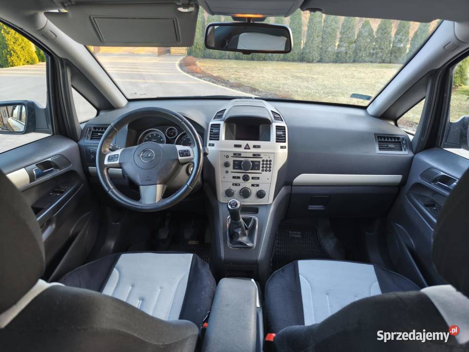 OPEL ZAFIRA 7OSOBOWY 18 BENZYNA INSTALACJA LPG Sadowne