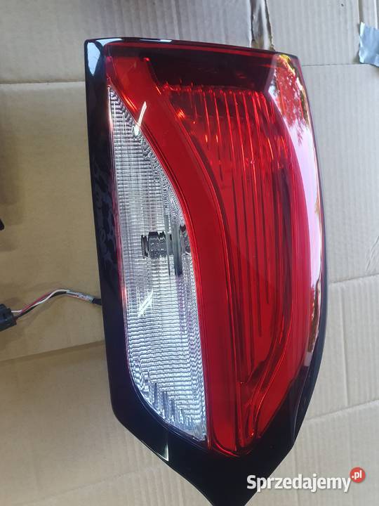 Lampy CHRYSLER Pacifica tył Karoseria