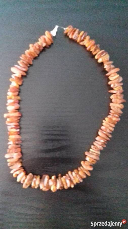 Korale z kamieni Iława