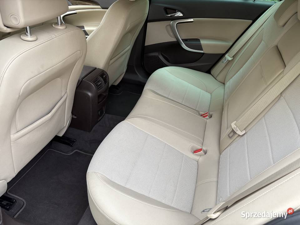 Używany Opel Insignia Sports Tourer 20 diesel manualna mazowieckie Warszawa
