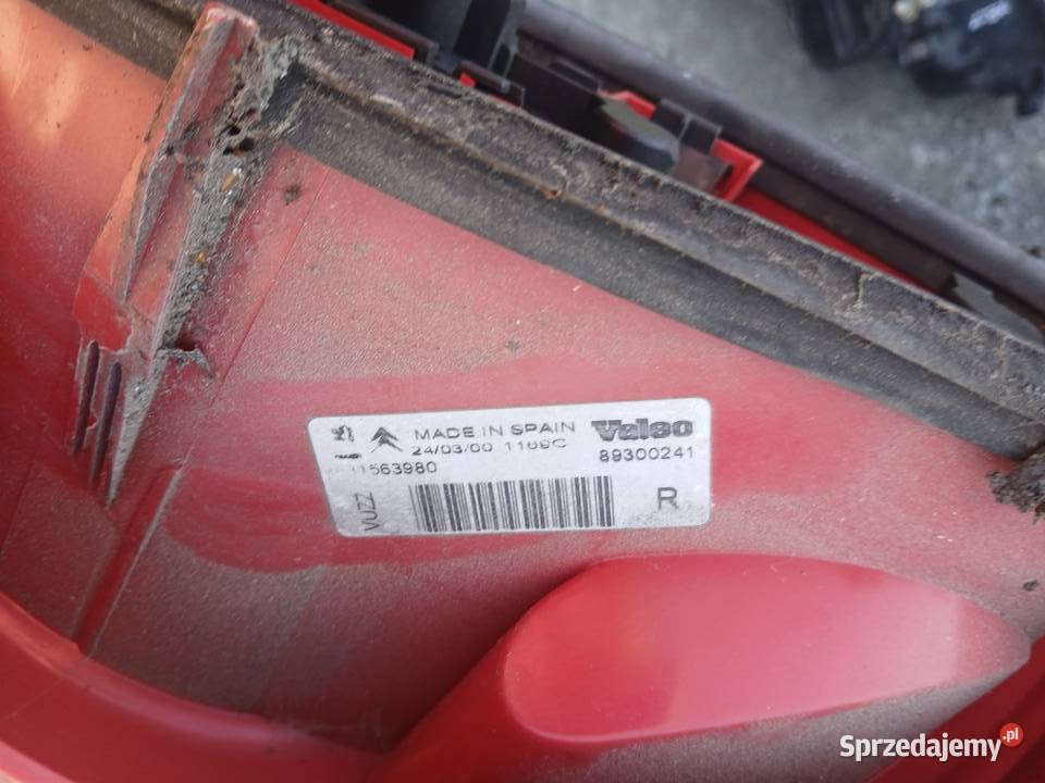 Lampa prawa tylna Citroen Xsara Picasso Radłów