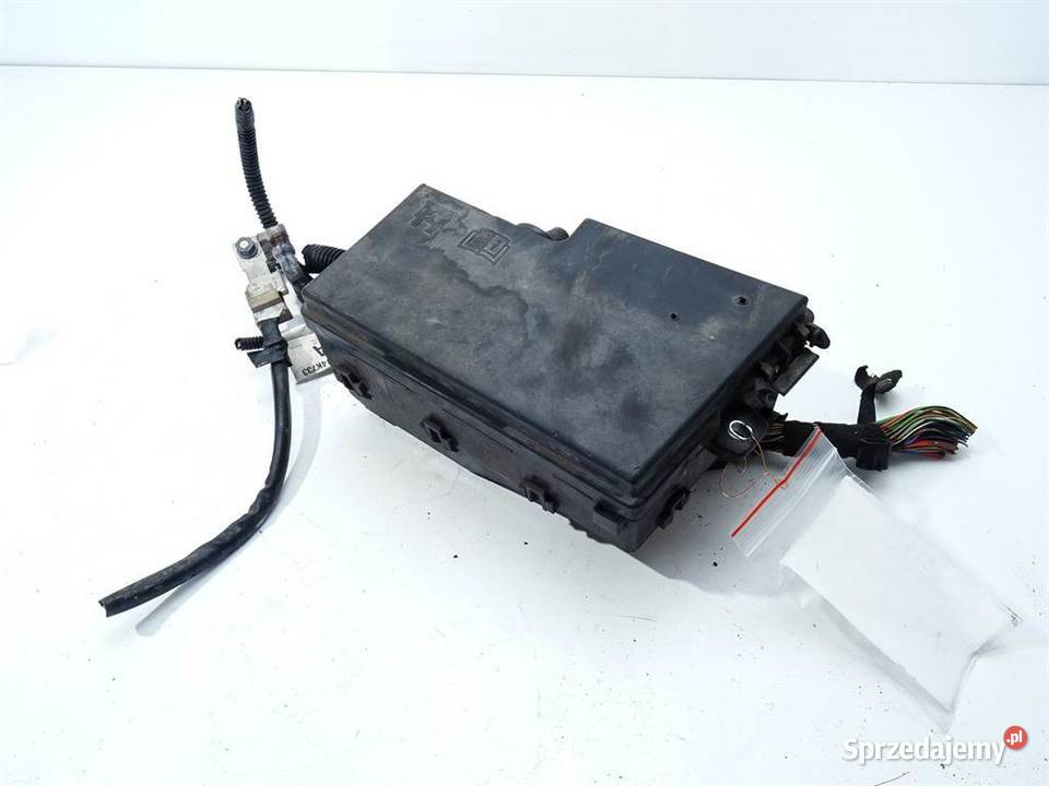 SKRZYNKA BEZPIECZNIKÓW FORD FOCUS C Van minibus osobowe sprzedam