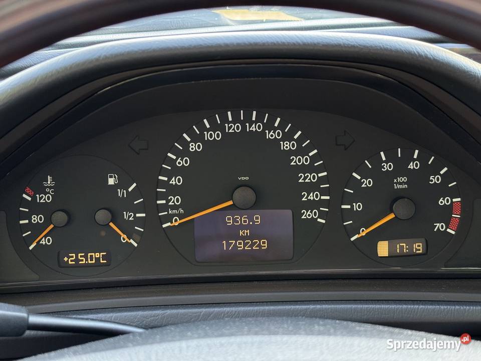 MercedesBenz CLK 430 V8 AMG Salon Polska 180 Ostrowiec Świętokrzyski