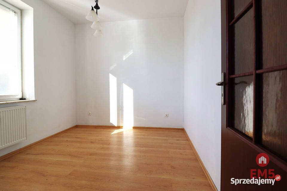 sprzedaży mieszkania 582m2 3 pok Nowinka