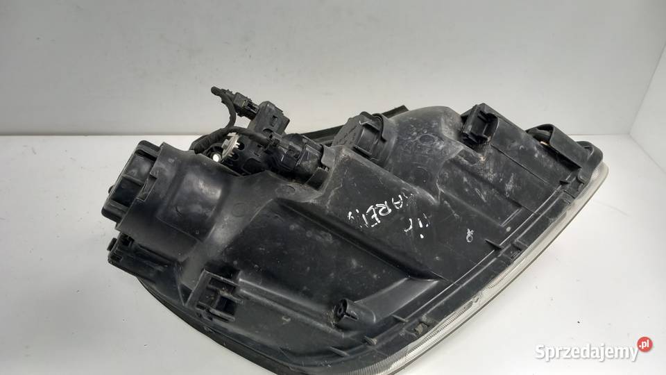 KIA CARENS III LAMPA PRZÓD LEWA SOCZEWKA Zbierkowo