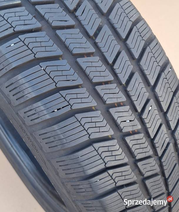 OPONA ZIMOWA BARUM POLARIS 3 4x4 23560R18