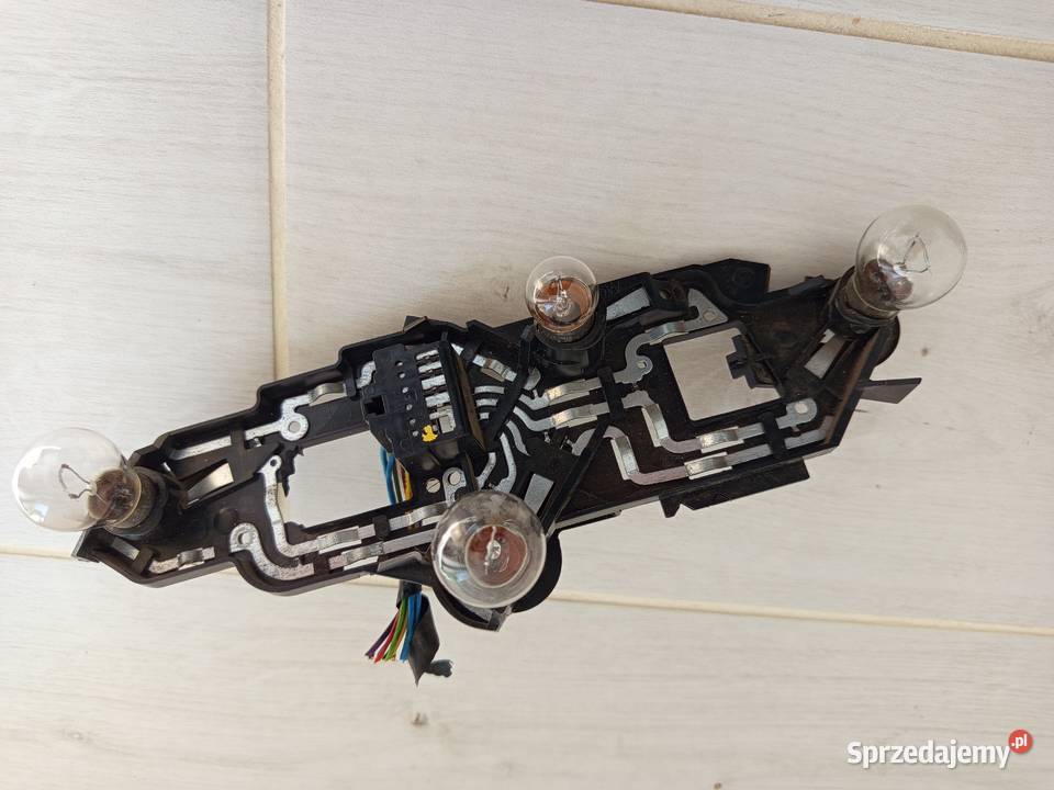 Peugeot 307 HB 04r wkład lampy tylnej prawy osobowe Kłodawa