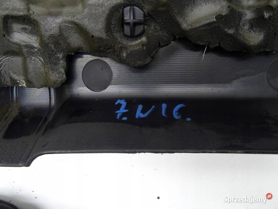 OSŁONA OBUDOWA SILNIKA GÓRNA 04L103954T OCTAVIA