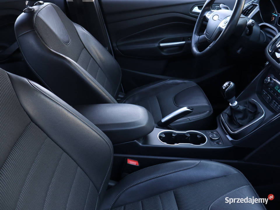 Ford Kuga 15 EcoBoost reflektory ksenonowe Bielany Wrocławskie