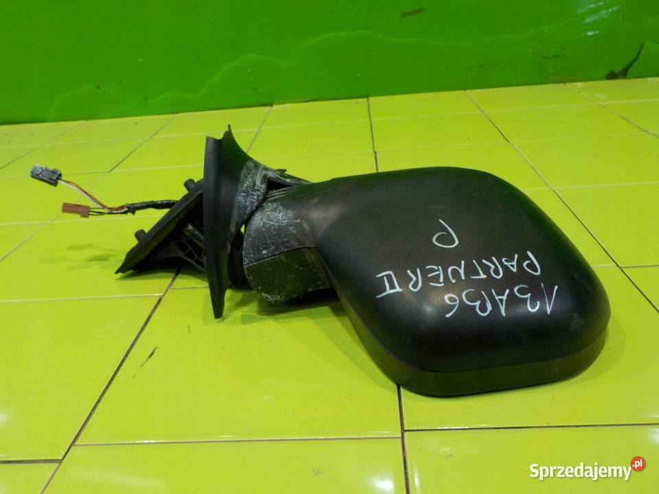 PEUGEOT PARTNER II III 16 HDI 11r lusterko prawe osobowe Suków