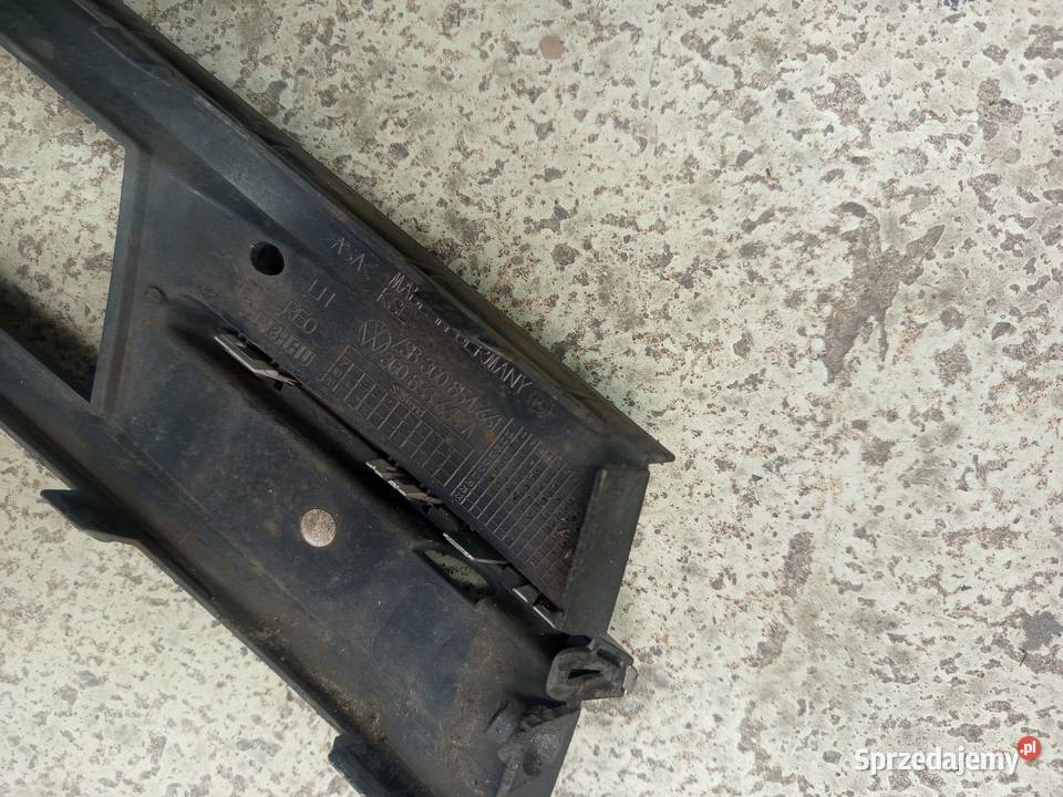 Kratka zderzaka lewa passat b8 orginalna osobowe