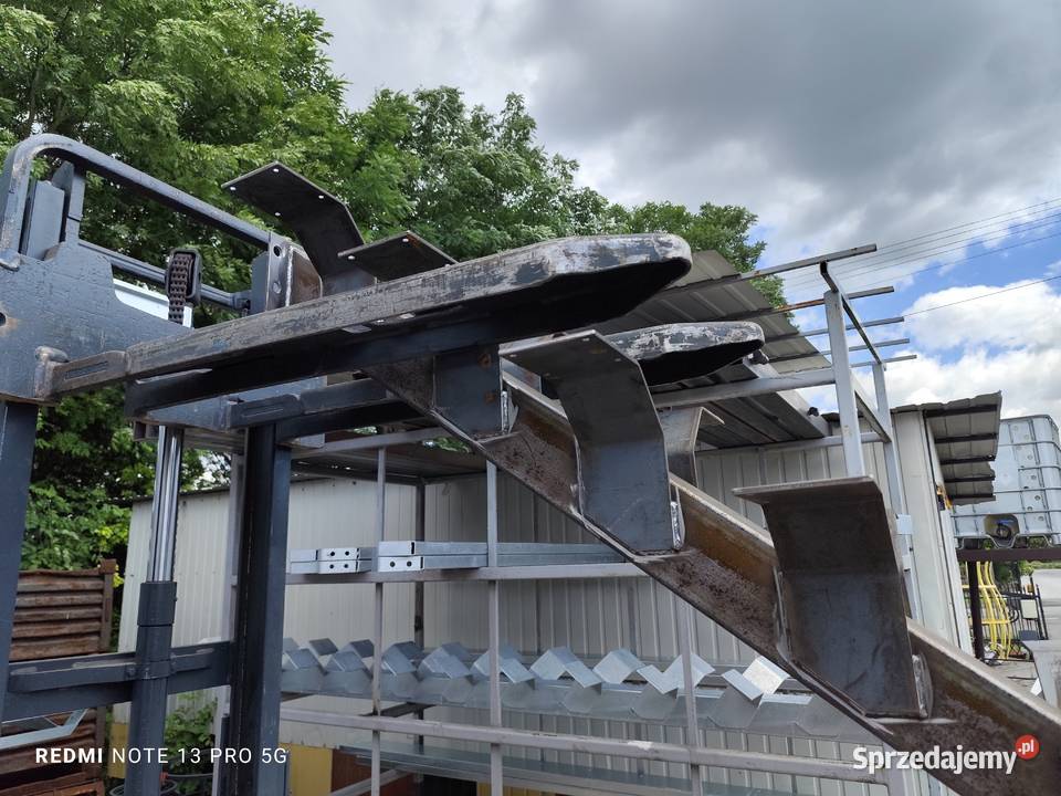 Schody na belce centralnej wejście na 3m loft 15 Schody wewnętrzne