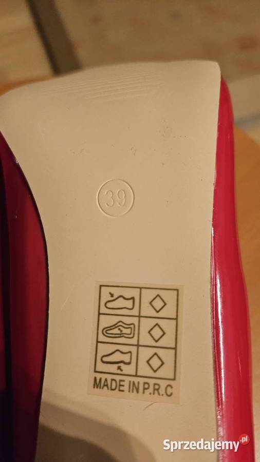 Szpilki 39 czerwone lakierki złote czubki nowe zachodniopomorskie Szczecin