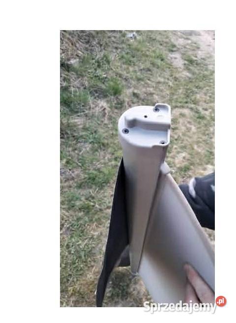 Mitshubishi Pajero żaluzja tylniego bagażnika