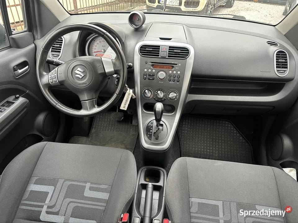 Salon PolskaPełen AutomatNowe Opony automatyczna