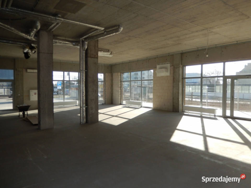 Wynajmę nowy lokal usługowy 469m2 sprzedam