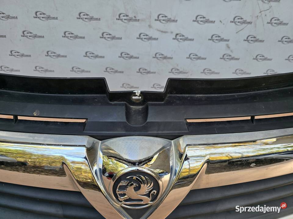 OPEL VIVARO A LIFT 11r grill atrapa Kielce