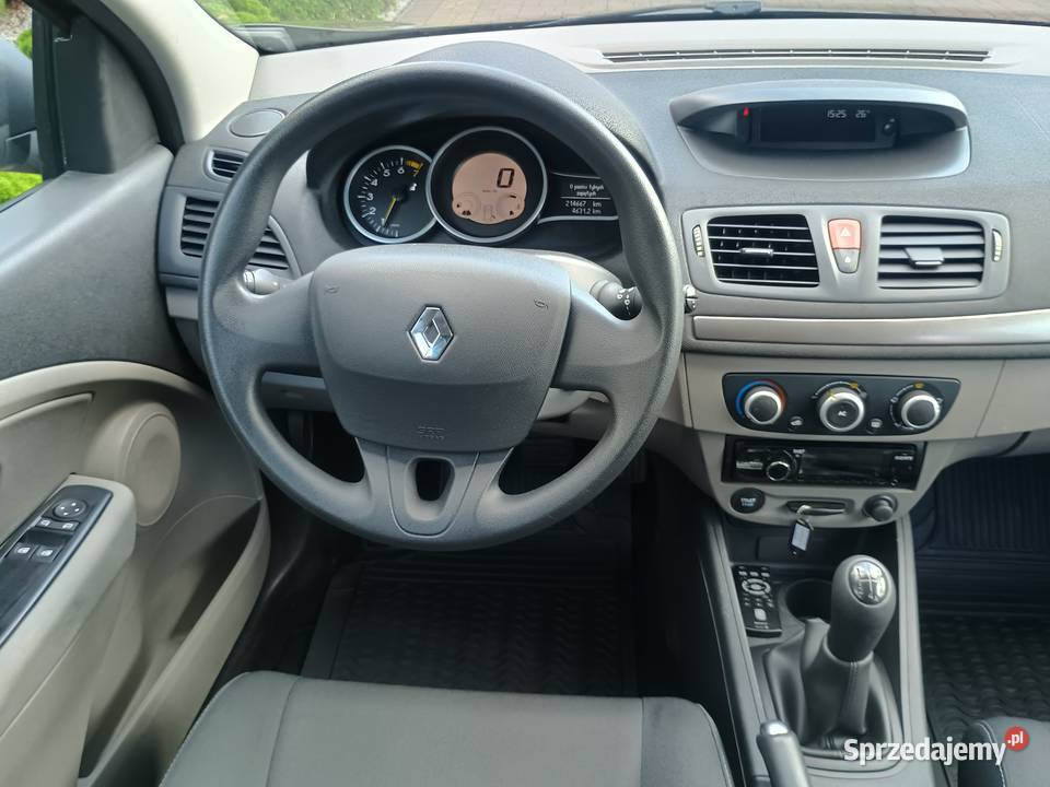 Renault Megane III 16i 100 2011r 5drzwi KLIMA ASR (kontrola trakcji)
