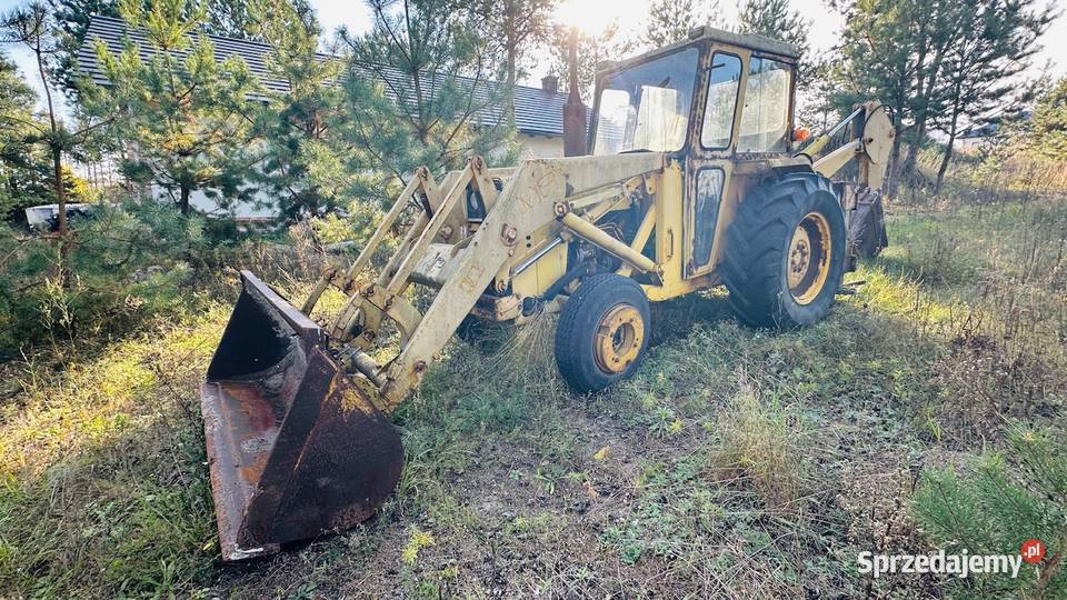 Koparkoładowarka Massey Ferguson 50R sprawna Chmielnik