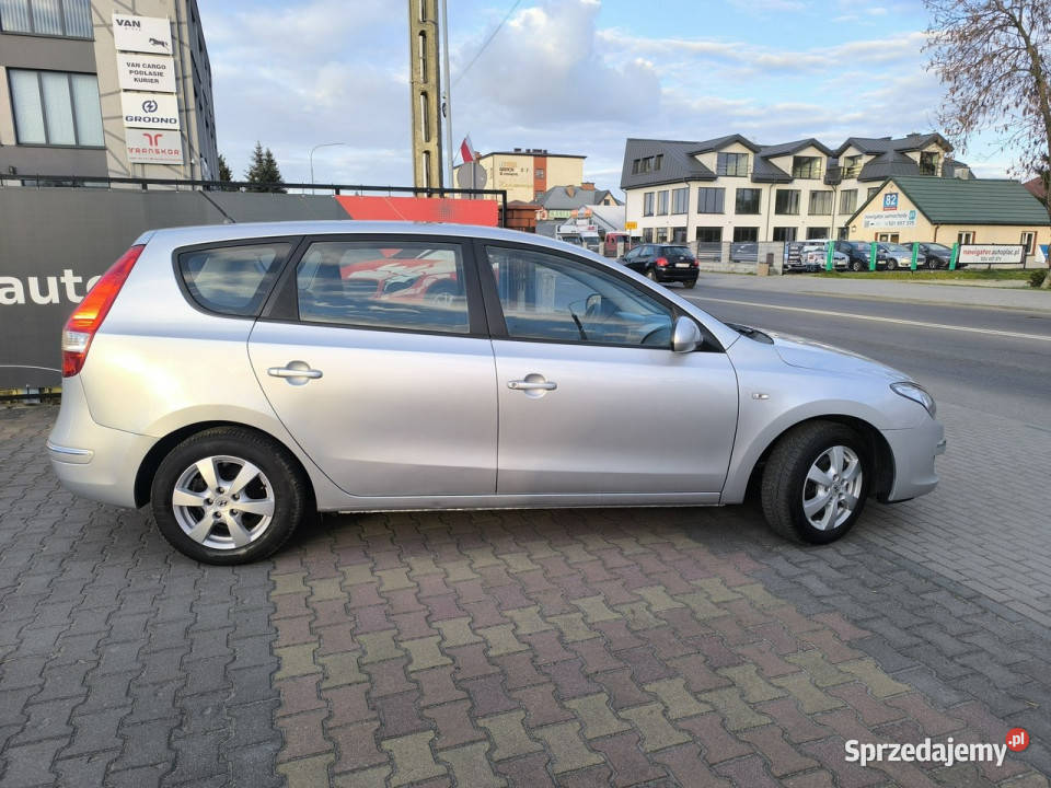 Hyundai i30 14i 16V 109 Klimatyzacja OPŁACONY I Łuków