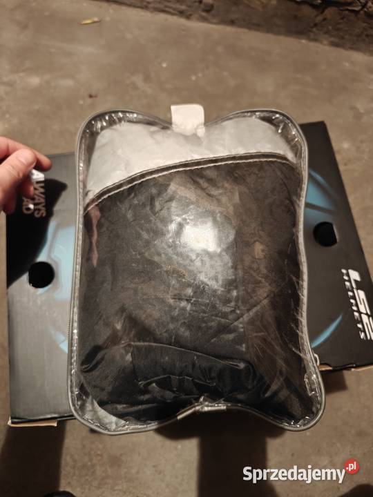 Pokrowiec na motocykl z kufrem Biketec M