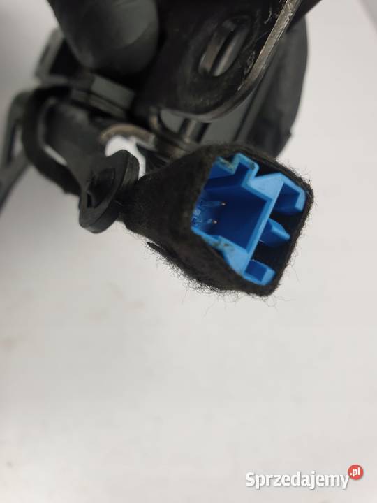 Mercedes A205 W205 Cabrio ZAMEK DACHU Rudka