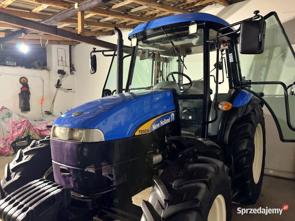 Ciągnik Holland TD5030 20101włPneumatykaTD80 Skrzynia biegów Manualna Łowicz