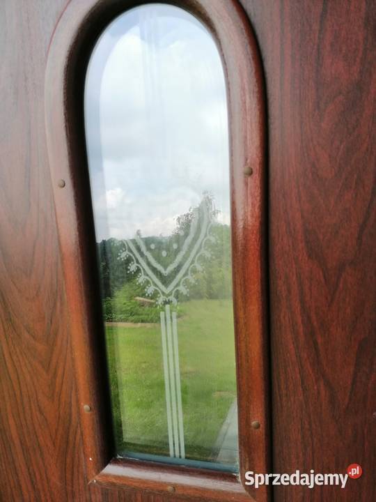 Sprzedam używane drzwi zewnętrzne odcienie brązowego małopolskie Chełmiec