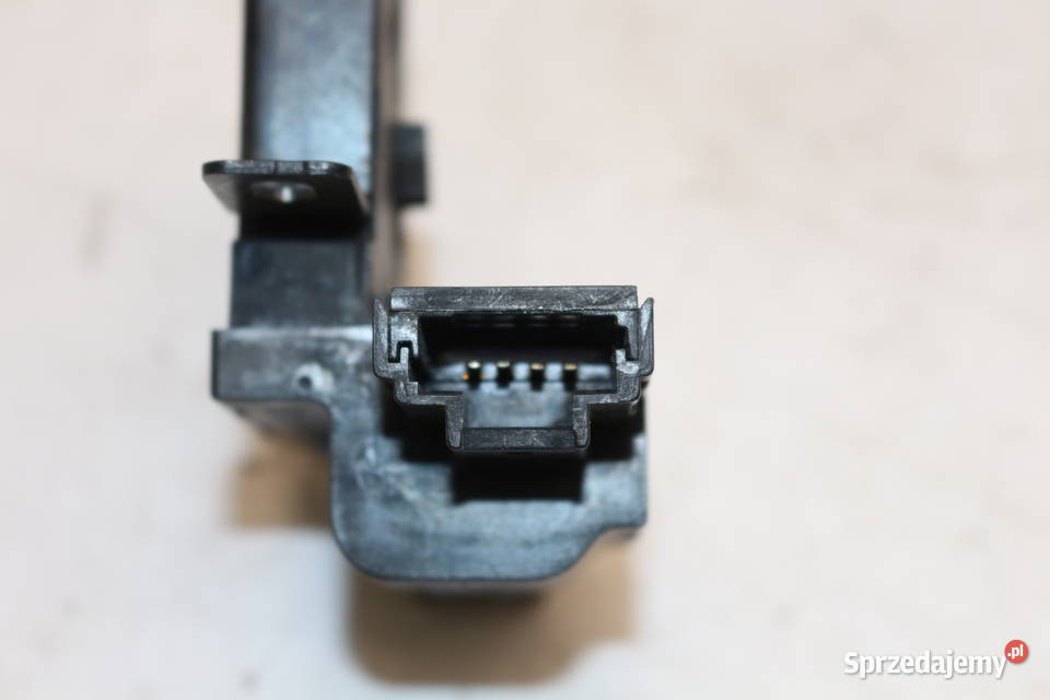 RENAULT SCENIC RX4 ZAMEK KLAPY TYŁ SZYBY 4 PIN osobowe Prochowice