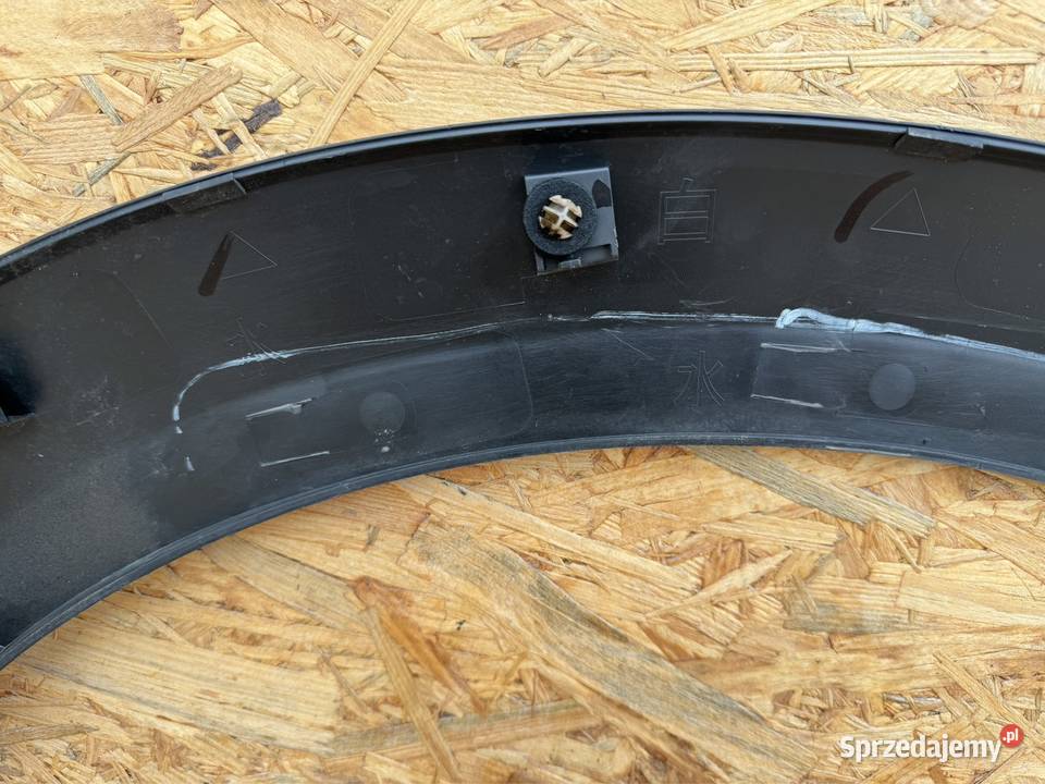 Listwa nakładka błotnika przód lewa LH Mazda cx3 Sieraków