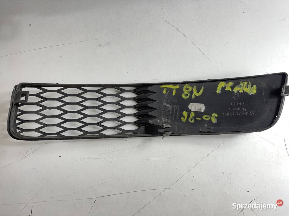KRATKA ZDERZAKA PRAWA AUDI TT 98 8N0807682A Międzychód