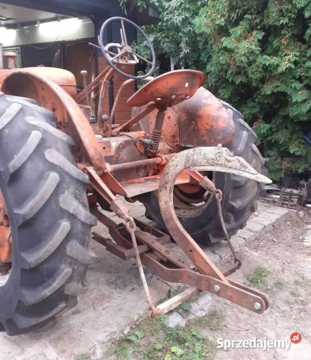Zabytkowy ALLIS CHALMERS WD40 benzyna Gniewkowo