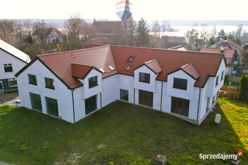 Budynek usługowy z pięcioma mieszkaniami Klebark Wielki