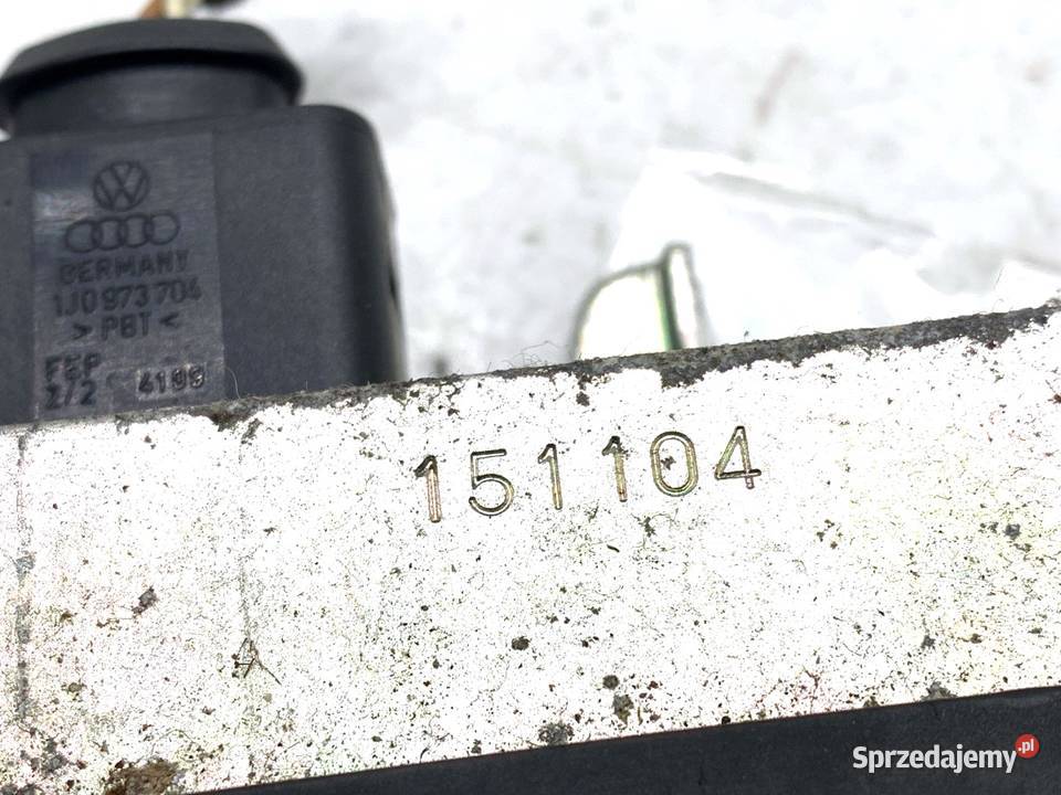 ZAMEK KLAPY TYŁ VW GOLF V Hatchback 1K6827505B