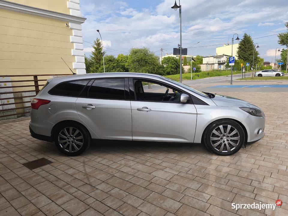 Ford focus kombi 16tdci Polski salon hak Boguchwała sprzedam