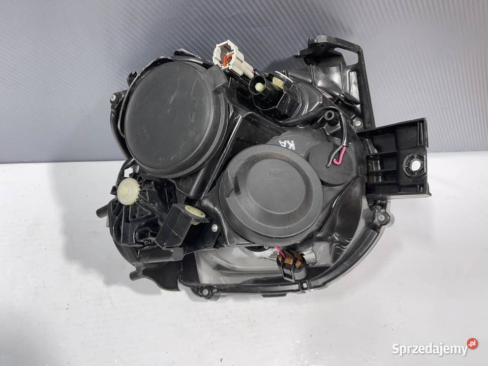 NISSAN JUKE LEWA LAMPA XENON Ostroróg