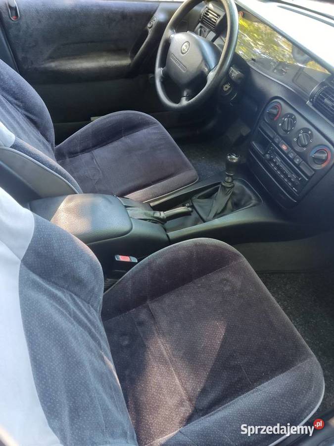 Opel Omega B 20 16v LPG nowa butla i OC i PT Sedan / Limuzyna dolnośląskie Jelcz-Laskowice sprzedam