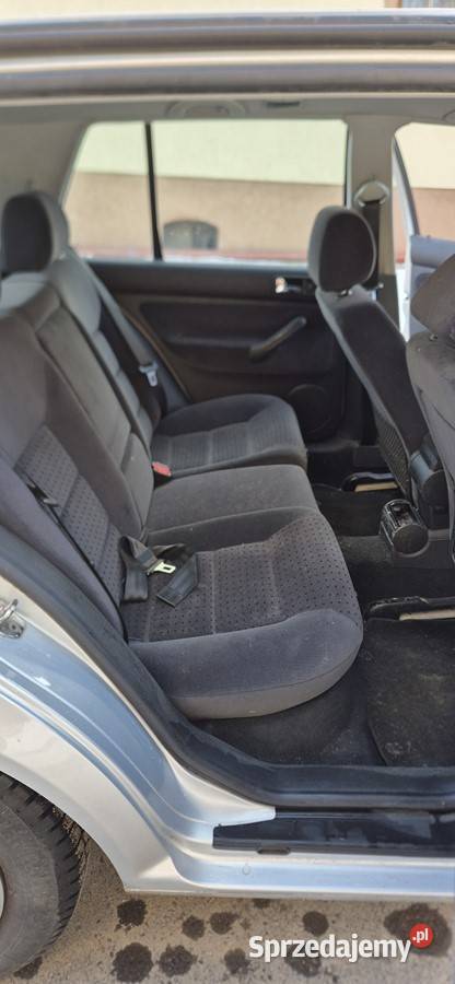 VW GOLF 4 HATCHBACK 1400 BENZYNA VAT marża Głogów sprzedam