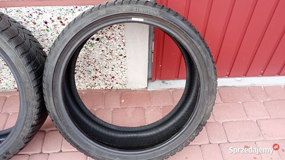 opony zimowe Pirelli Sottozero 3 23535R20 Samochodowe