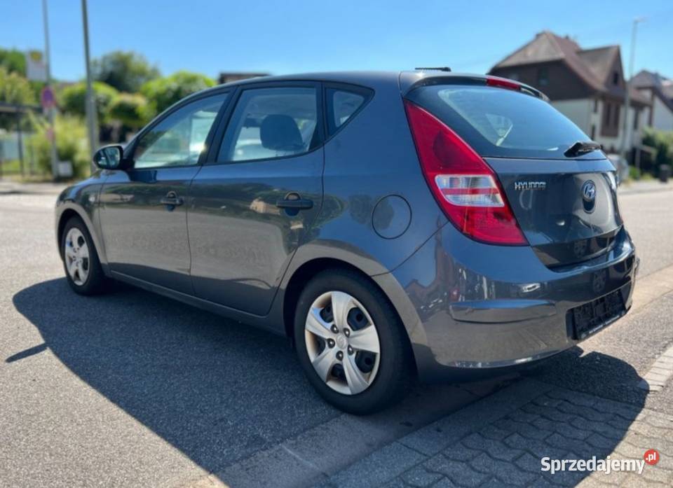 Hyundai i30 14 16V 109 2010 159000 z Niemiec Przeworsk