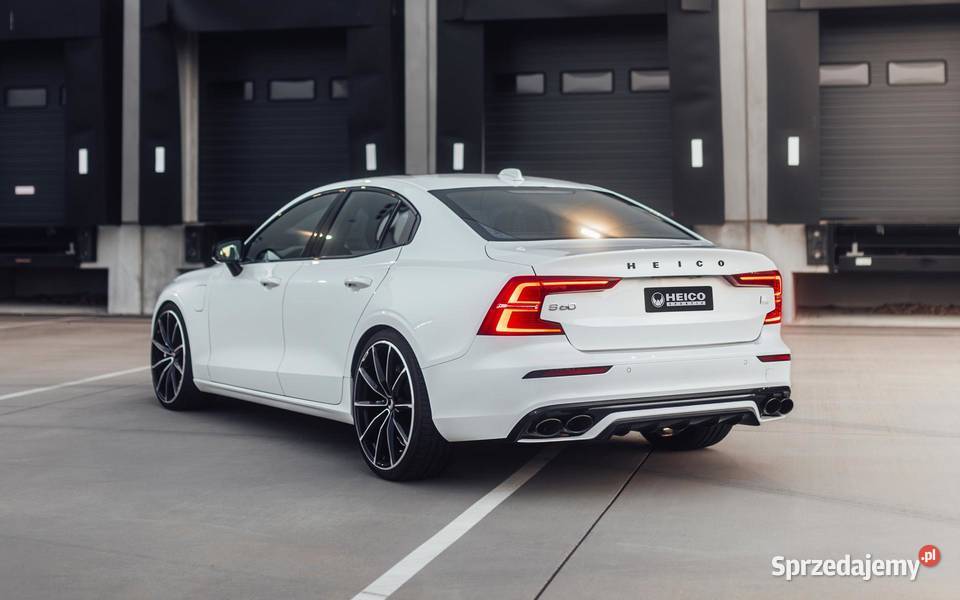 HEICO Volvo V60 S60 bodykit 4 końcówki wydechu