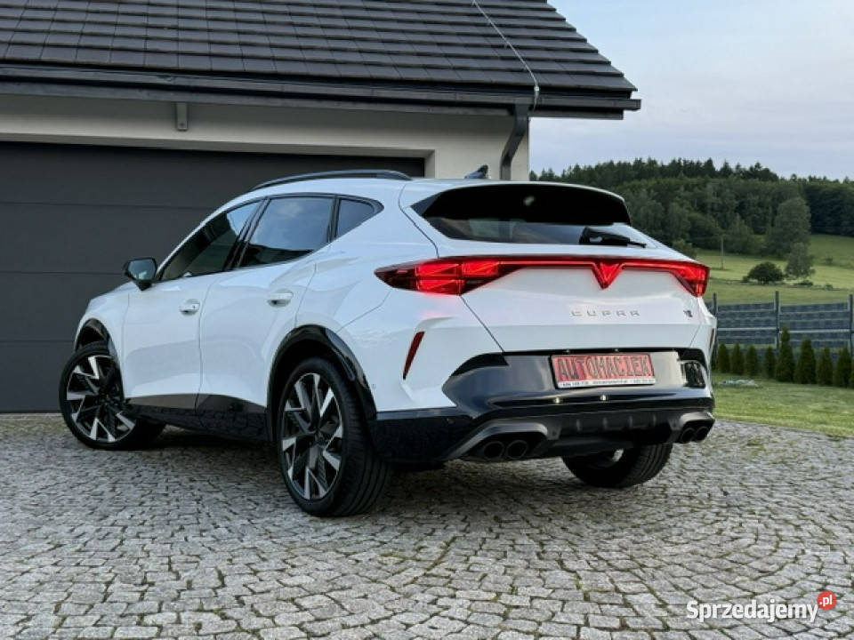 Cupra Formentor VZ 333 AWD BLACK EDITION KAMERY