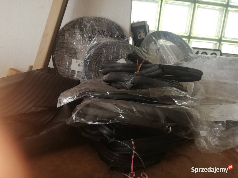 Warszawa m20 zestaw uszczelekkomplet nowy Kamyk sprzedam